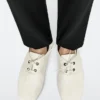 Schnürschuhe aus weichem Leder Schnürschuhe aus weichem Leder