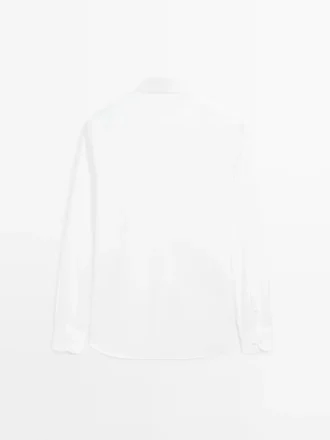 Slim-Fit-Hemd aus 100 % Baumwolle Slim-Fit-Hemd aus 100 % Baumwolle