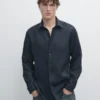 Slim-Fit-Hemd aus 100 % Leinen Slim-Fit-Hemd aus 100 % Leinen
