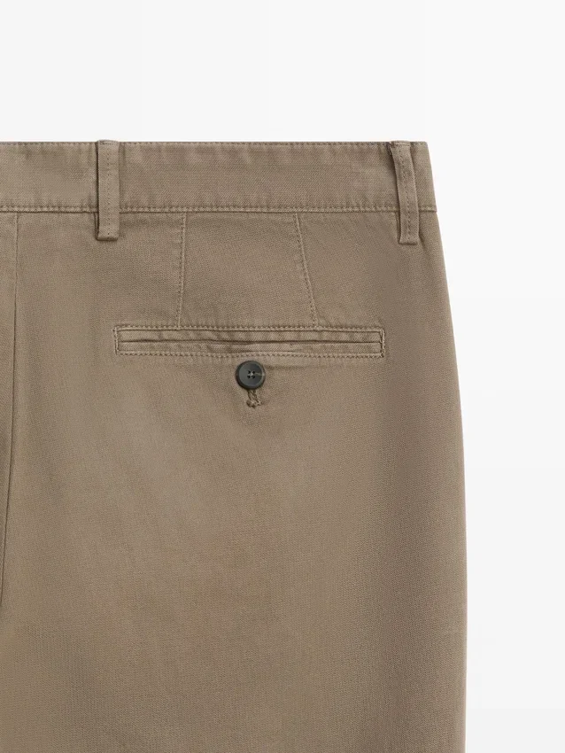 Slim-Fit-Hose mit feiner Struktur Slim-Fit-Hose mit feiner Struktur
