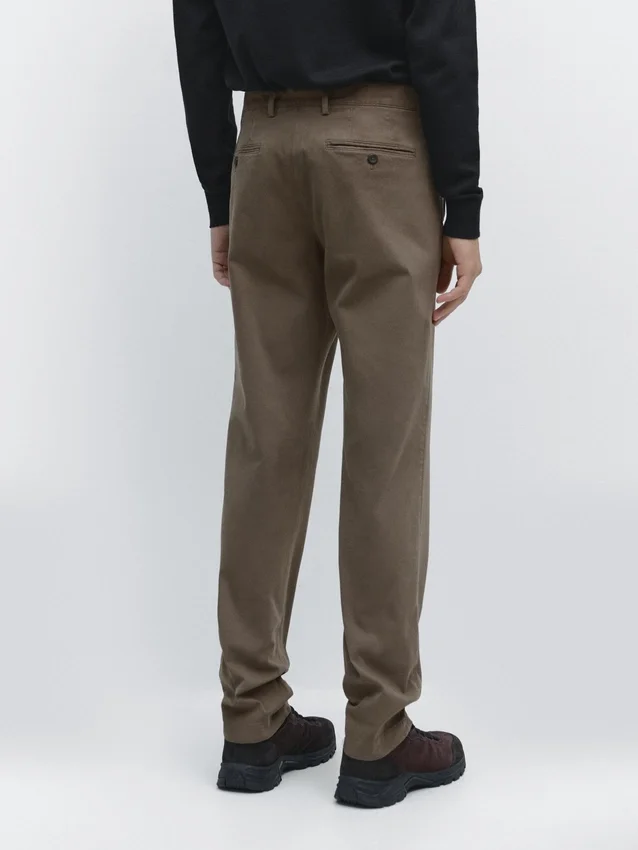 Slim-Fit-Hose mit feiner Struktur Slim-Fit-Hose mit feiner Struktur
