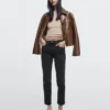 Slim-Fit-Jeans mit mittlerer Leibhöhe und verkürztem Bein Slim-Fit-Jeans mit mittlerer Leibhöhe und verkürztem Bein