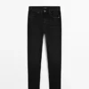 Slim-Fit-Jeans mit mittlerer Leibhöhe und verkürztem Bein Slim-Fit-Jeans mit mittlerer Leibhöhe und verkürztem Bein
