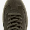 Sneaker aus gespaltenem Wildleder Sneaker aus gespaltenem Wildleder
