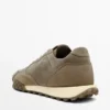 Sneaker aus Kontrastleder Sneaker aus Kontrastleder