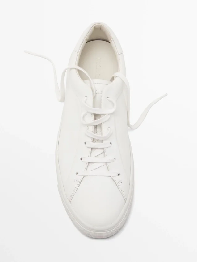Sneaker aus Spaltvelours Sneaker aus Spaltvelours
