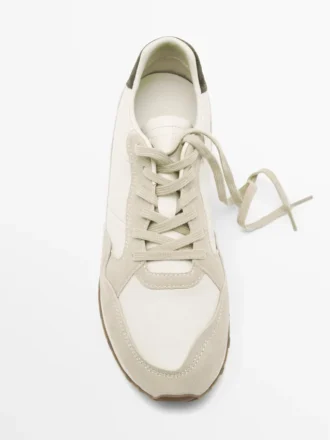 Sneaker mit kontrastierendem Rückenteil Sneaker mit kontrastierendem Rückenteil