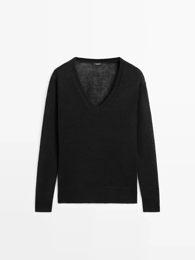 Strickpullover aus Leinen mit V-Ausschnitt Strickpullover aus Leinen mit V-Ausschnitt