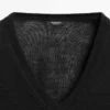 Strickpullover aus Leinen mit V-Ausschnitt Strickpullover aus Leinen mit V-Ausschnitt