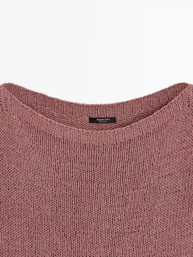 Strickpullover mit U-Boot-Ausschnitt Strickpullover mit U-Boot-Ausschnitt