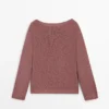 Strickpullover mit U-Boot-Ausschnitt Strickpullover mit U-Boot-Ausschnitt