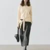 Strickpullover mit V-Ausschnitt Strickpullover mit V-Ausschnitt