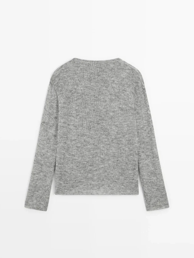 Strickpullover mit Wasserfallausschnitt Strickpullover mit Wasserfallausschnitt