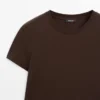 T-Shirt aus 100 % Baumwolle mit Nahtdetail T-Shirt aus 100 % Baumwolle mit Nahtdetail