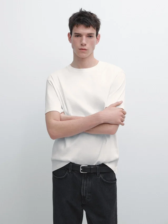 T-Shirts aus 100 % merzerisierter Baumwolle T-Shirts aus 100 % merzerisierter Baumwolle