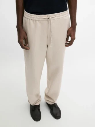 Total Look-Leinenhose mit Taillendetail