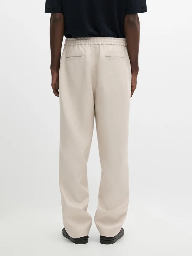 Total Look-Leinenhose mit Taillendetail Total Look-Leinenhose mit Taillendetail