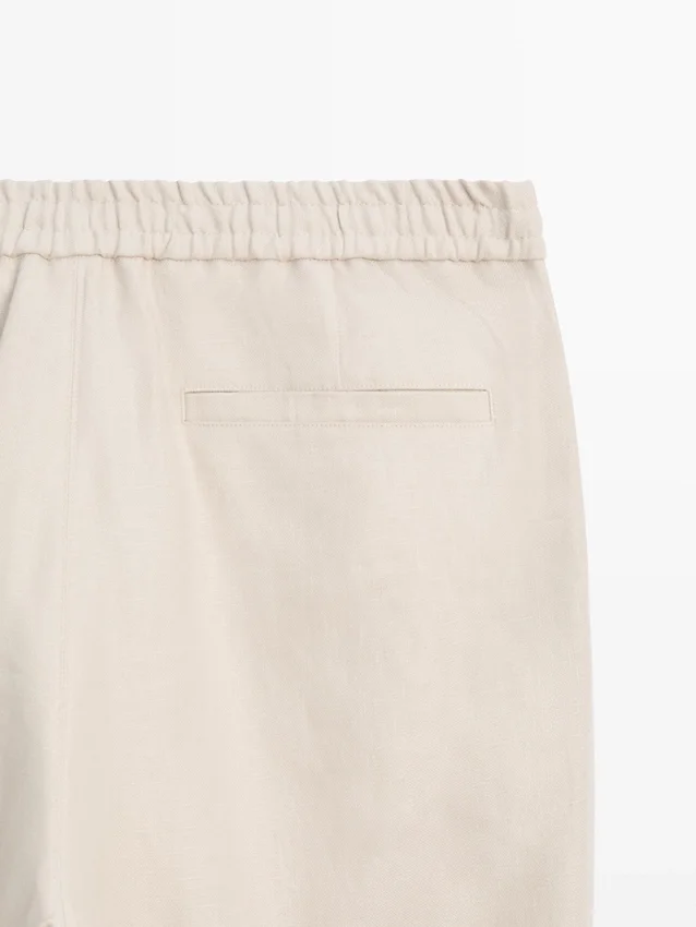Total Look-Leinenhose mit Taillendetail Total Look-Leinenhose mit Taillendetail
