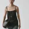 Trägertop mit Spitzendetail Trägertop mit Spitzendetail