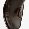 Weiche, geölte Leder-Loafer mit Quasten Weiche, geölte Leder-Loafer mit Quasten