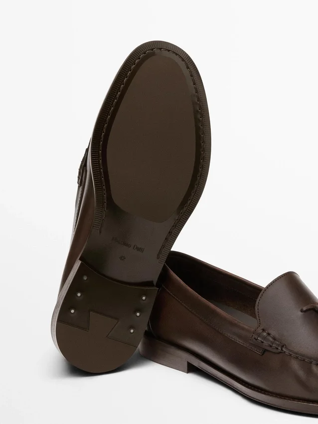 Weiche, geölte Leder-Loafer mit Quasten Weiche, geölte Leder-Loafer mit Quasten