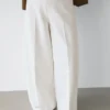 Weit geschnittene, voluminöse Hose Weit geschnittene, voluminöse Hose