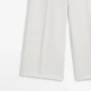 Weit geschnittene, voluminöse Hose Weit geschnittene, voluminöse Hose