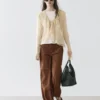 Weite Hose aus Wildleder mit Taschen Weite Hose aus Wildleder mit Taschen