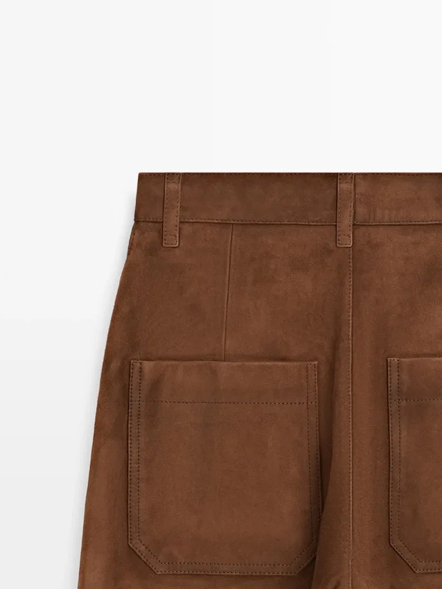 Weite Hose aus Wildleder mit Taschen Weite Hose aus Wildleder mit Taschen
