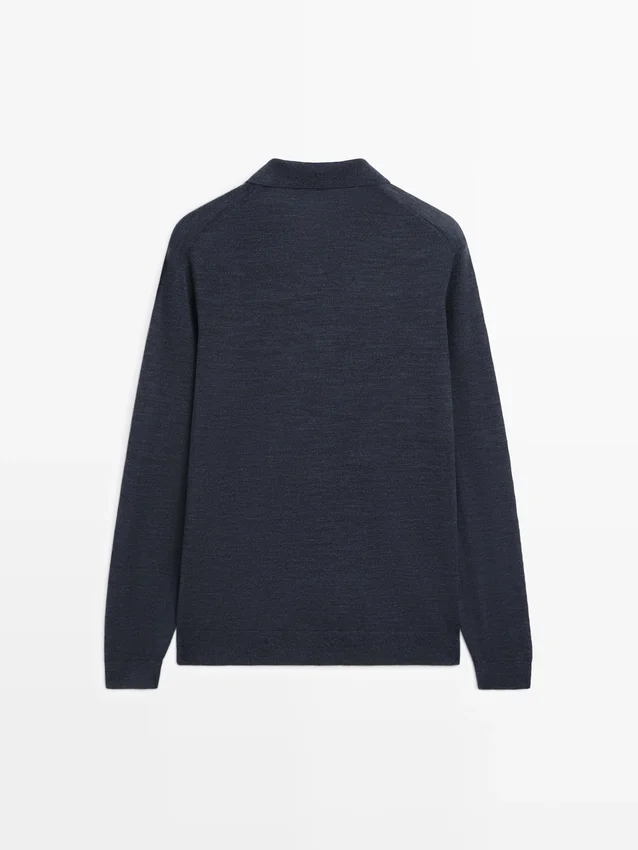 Wollpullover mit Polokragen Wollpullover mit Polokragen