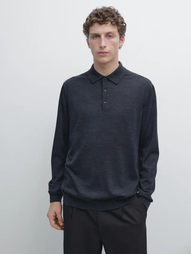 Wollpullover mit Polokragen Wollpullover mit Polokragen